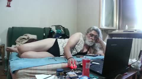 Snapshot of maax1970to chatting on 05/21/26, 07:48 maax1970 online show from 05/21/26, 07:48