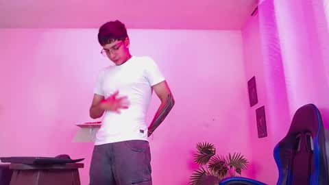 Max online show from 04/09/26, 02:00