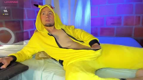 Snapshot of maax_taylor01 chatting on 01/19/25, 11:12 online show from 01/19/25, 11:12