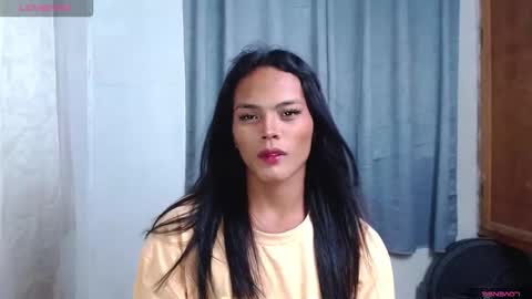 Snapshot of mabuhay_lola chatting on 05/07/26, 01:16 Divina online show from 05/07/26, 01:16