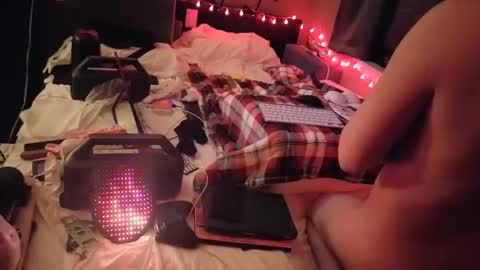 mac1119 online show from 04/01/26, 08:37