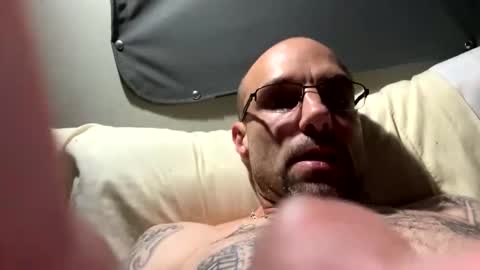 Snapshot of mac402992 chatting on 11/02/25, 01:35 mac402992 online show from 11/02/25, 01:35