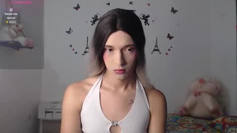 Snapshot of macarena_05_ chatting on 09/14/25, 05:56 macarena_05_ online show from 09/14/25, 05:56