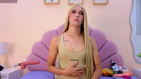 Snapshot of macarena_05_ chatting on 11/07/25, 02:44 macarena_05_ online show from 11/07/25, 02:44