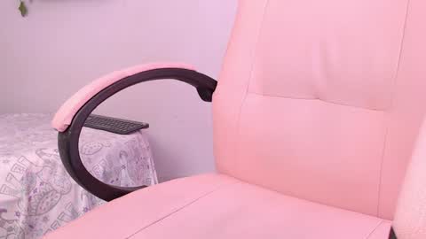 Snapshot of macey_hairy chatting on 01/28/25, 03:35 Macey Elliot Modelo Independiente online show from 01/28/25, 03:35