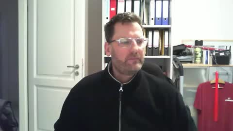 Snapshot of macfly67 chatting on 01/26/25, 07:42 macfly67 online show from 01/26/25, 07:42