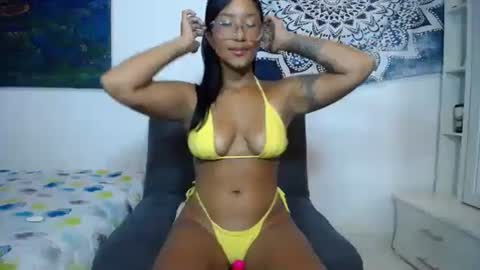 Snapshot of macgine chatting on 03/04/25, 06:29 Laura online show from 03/04/25, 06:29