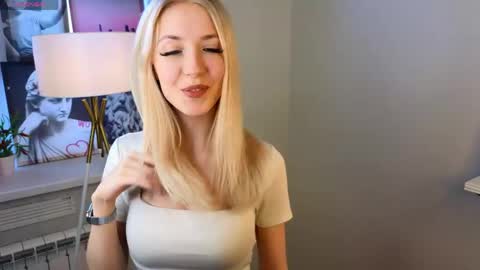 Katerina online show from 04/13/26, 08:42