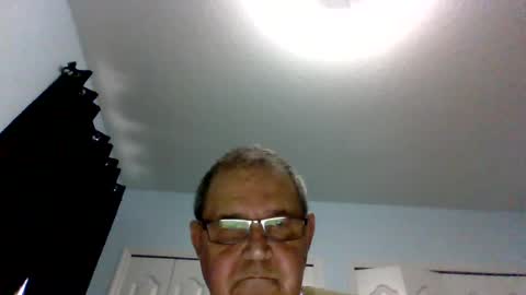 Snapshot of machet1 chatting on 06/20/26, 10:56 machet1 online show from 06/20/26, 10:56