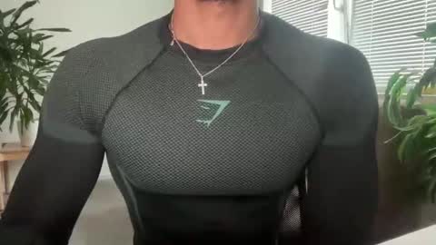 machine_15_ online show from 04/16/26, 03:02