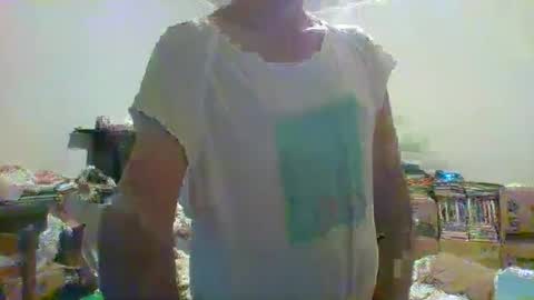 MACHOLIVRE online show from 10/05/25, 03:38