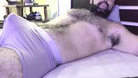 machoathome online show from 03/05/25, 10:54