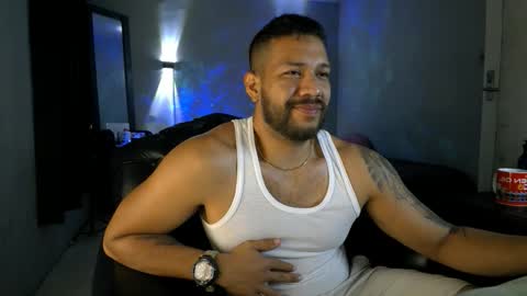 Snapshot of machohandsome chatting on 05/10/26, 10:42 Javier papichulo master how do you want online show from 05/10/26, 10:42