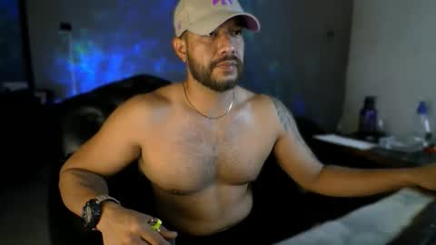 Snapshot of machohandsome chatting on 05/12/26, 07:38 Javier papichulo master how do you want online show from 05/12/26, 07:38