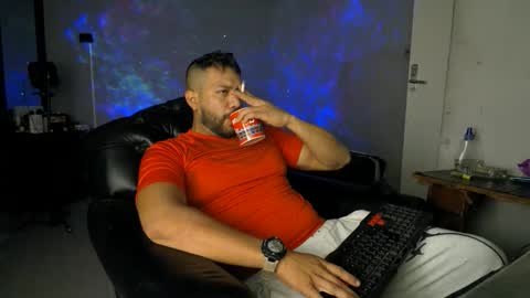 Snapshot of machohandsome chatting on 06/07/26, 08:56 Javier papichulo master how do you want online show from 06/07/26, 08:56