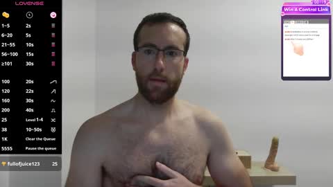 Snapshot of machohiberiko chatting on 12/11/24, 06:52 Jota online show from 12/11/24, 06:52