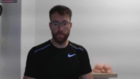 Snapshot of machohiberiko chatting on 10/16/25, 08:32 Jota online show from 10/16/25, 08:32