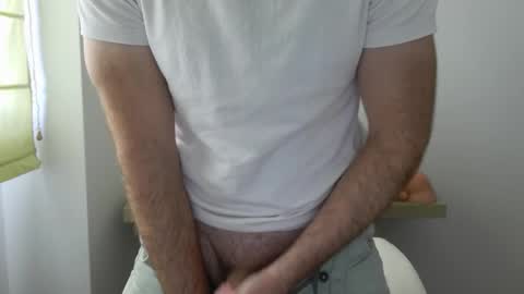 Snapshot of machohiberiko chatting on 10/19/25, 11:00 Jota online show from 10/19/25, 11:00