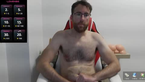 Snapshot of machohiberiko chatting on 11/10/25, 08:30 Jota online show from 11/10/25, 08:30