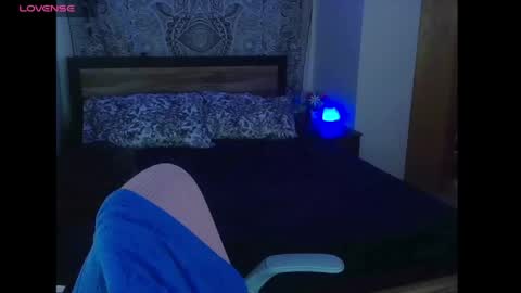 maciimayy online show from 04/19/26, 12:33