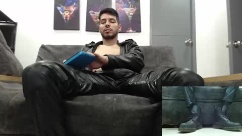 Snapshot of mack_daniels chatting on 10/21/25, 09:26 instagram mackdanielsx online show from 10/21/25, 09:26