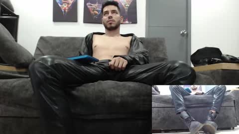 Snapshot of mack_daniels chatting on 10/30/25, 08:42 instagram mackdanielsx online show from 10/30/25, 08:42