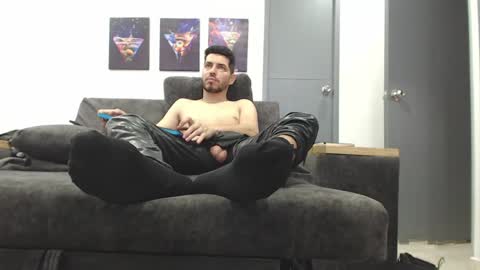 instagram mackdanielsx online show from 04/01/26, 10:07