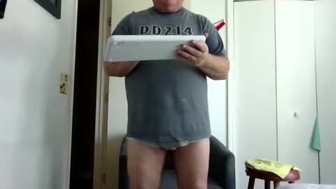 mackdocc001 online show from 11/18/25, 03:49