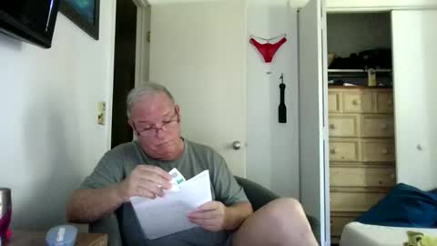 mackdocc001 online show from 04/01/26, 04:15