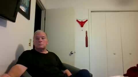 mackdocc001 online show from 04/11/26, 11:25