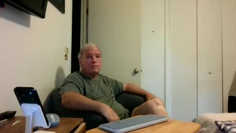 Snapshot of mackdocc001 chatting on 06/16/26, 02:09 mackdocc001 online show from 06/16/26, 02:09
