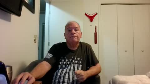 Snapshot of mackdocc001 chatting on 07/04/26, 10:43 mackdocc001 online show from 07/04/26, 10:43