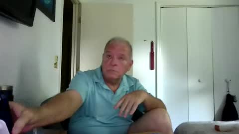 Snapshot of mackdocc001 chatting on 07/05/26, 06:04 mackdocc001 online show from 07/05/26, 06:04