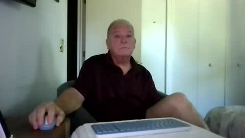 Snapshot of mackdocc001 chatting on 07/19/26, 01:59 mackdocc001 online show from 07/19/26, 01:59