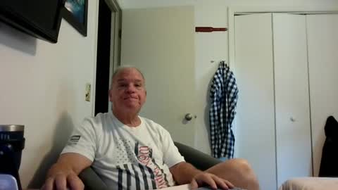 Snapshot of mackdocc001 chatting on 07/22/26, 04:32 mackdocc001 online show from 07/22/26, 04:32