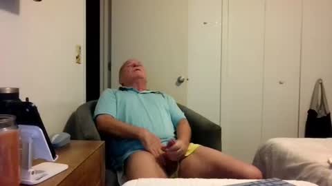 Snapshot of mackdocc001 chatting on 07/28/26, 05:01 mackdocc001 online show from 07/28/26, 05:01