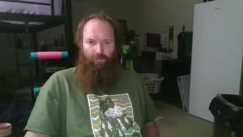 Snapshot of mackhere4u chatting on 10/31/25, 02:34 mackhere4u online show from 10/31/25, 02:34