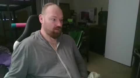 Snapshot of mackhere4u chatting on 04/28/26, 12:54 mackhere4u online show from 04/28/26, 12:54