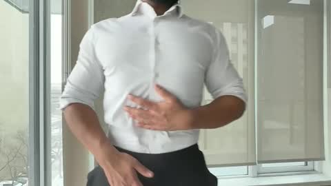 Max501 online show from 02/25/26, 07:45