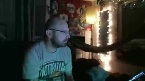 Snapshot of mad_dem0n chatting on 01/13/25, 05:02 Manuel online show from 01/13/25, 05:02