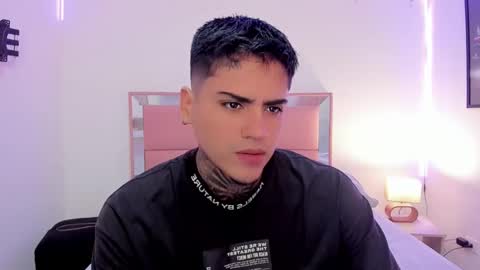 max online show from 02/02/25, 01:41