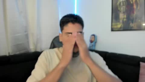 max online show from 02/06/25, 12:37