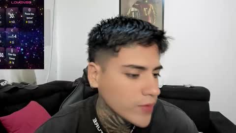 max online show from 09/17/25, 12:29