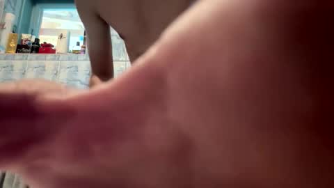 mada12340987 online show from 10/07/25, 11:18