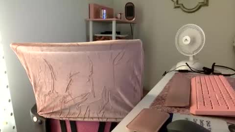 madam_glam online show from 04/13/26, 04:45