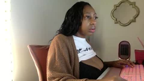 madam_glam online show from 04/21/26, 04:12