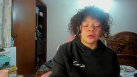 di online show from 03/18/26, 02:37