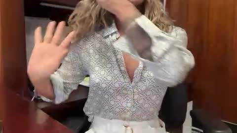 madame_andi online show from 06/08/26, 12:05