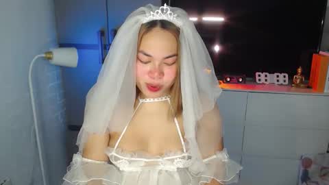 Ivy online show from 03/19/26, 05:33