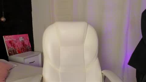  madame lilith  online show from 01/17/25, 11:27